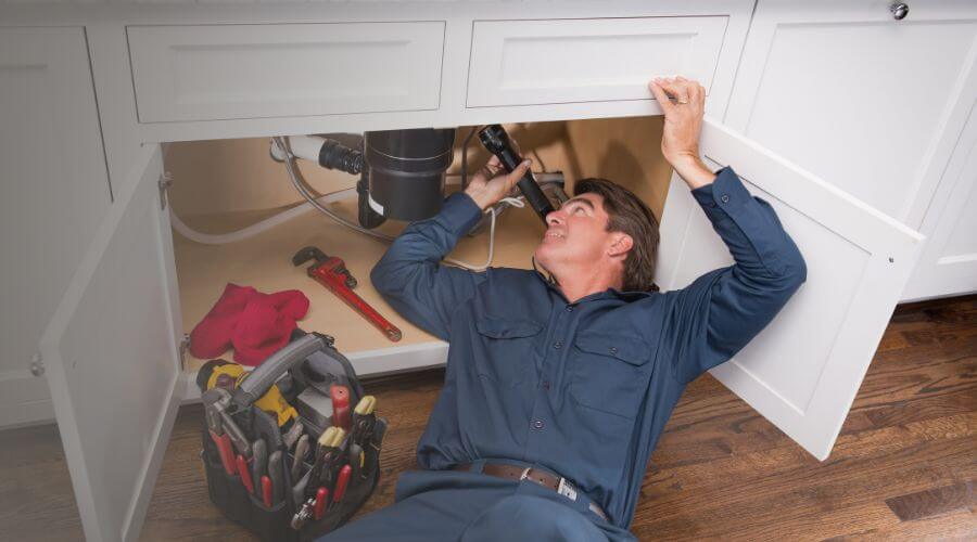 Professional emergency plumbing in Farmland, IN